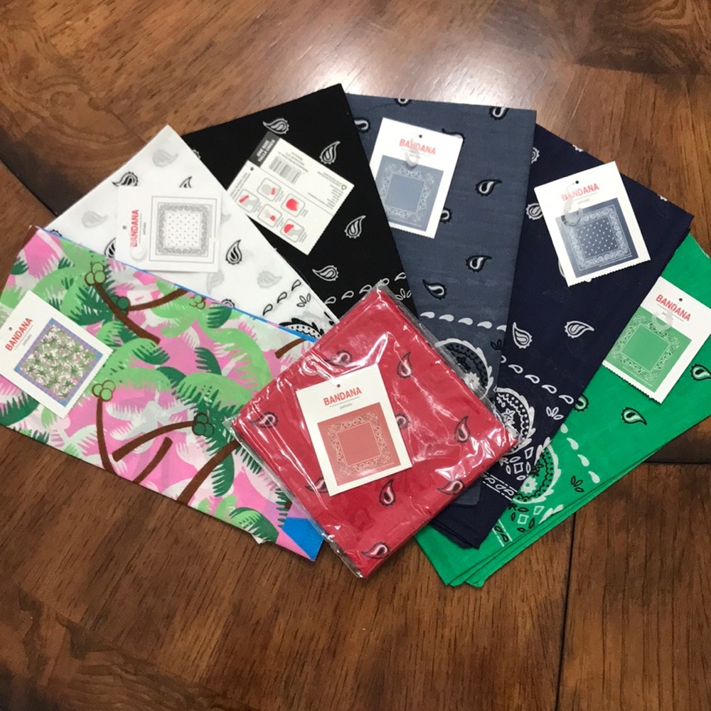 Banana Republic Red and Green Scarf Set Vibrant Accessories